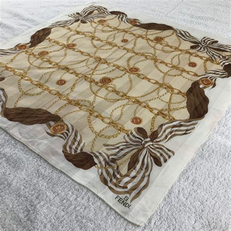 fendi kopftuch